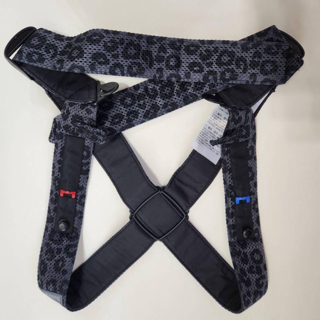 BABYBJÖRN ベビーキャリアミニ（抱っこ紐） レオパード柄