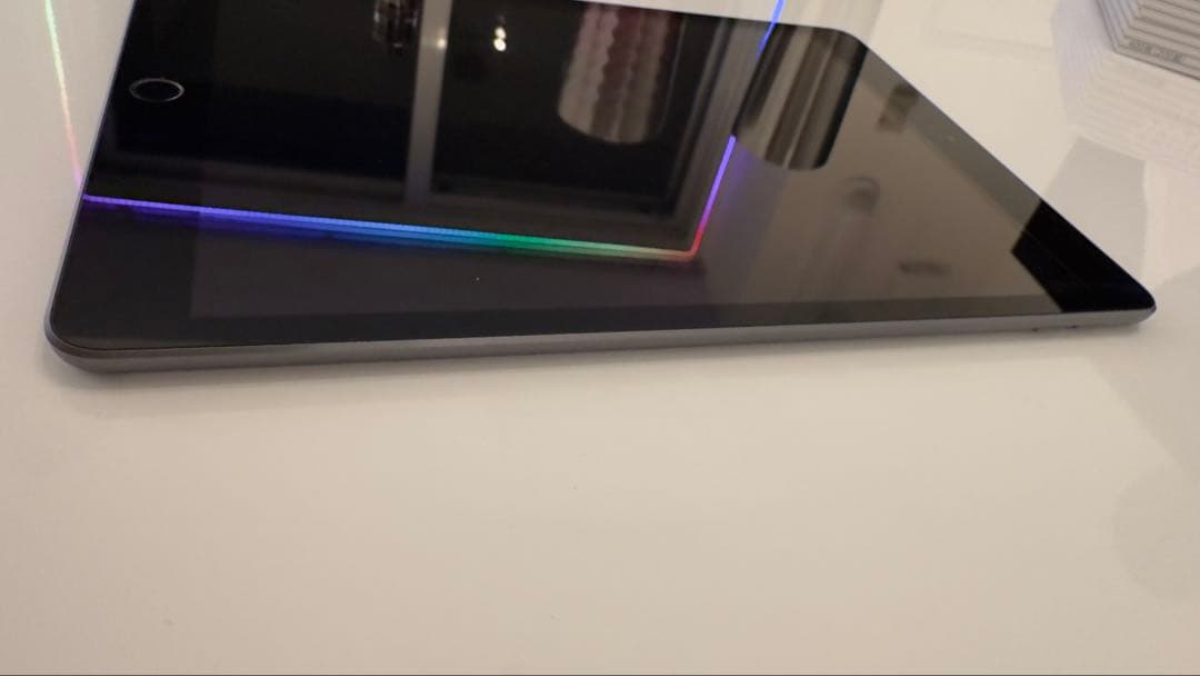 【美品】iPad 第7世代　32GB Wi-Fiモデル　キーボード付き