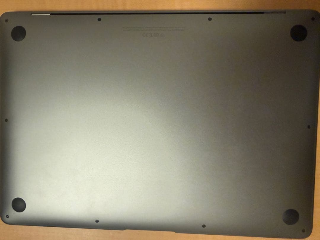 バッテリー最大容量96%MacBookAir M1 2020 8GB/258GB
