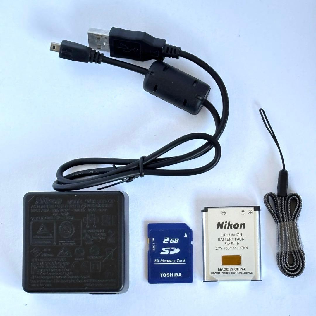 【美品】Nikon coolpix A300 ニコン　コンデジ　SDカード付