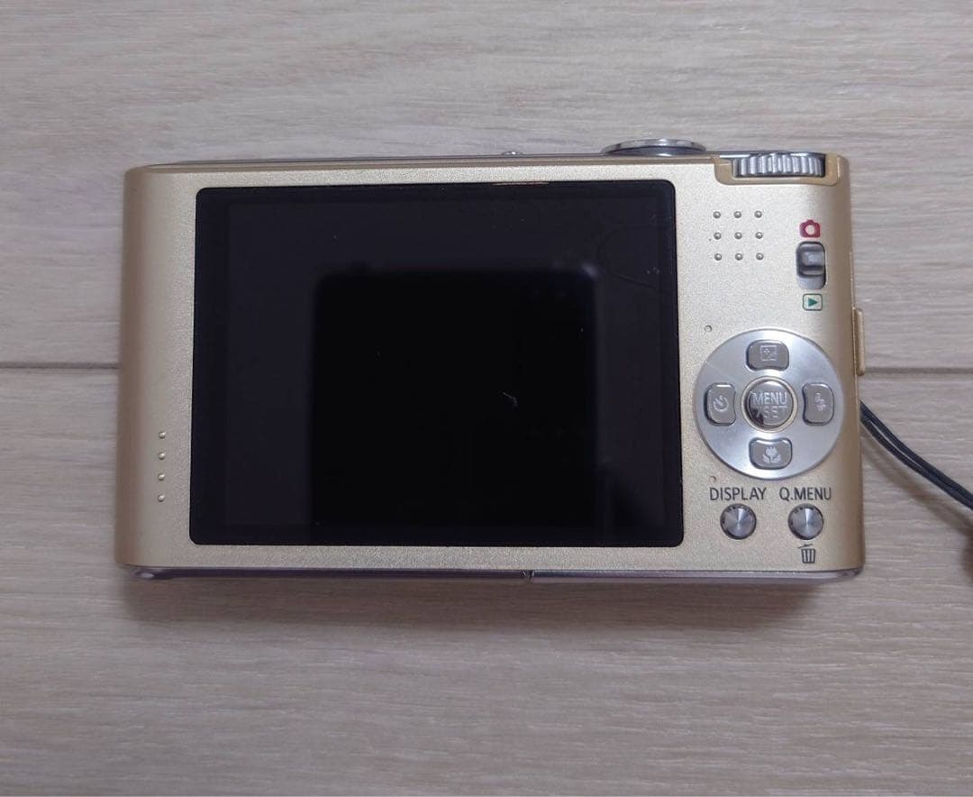 LUMIX 14メガピクセル コンパクトデジタルカメラ DMC-FX66ゴールド