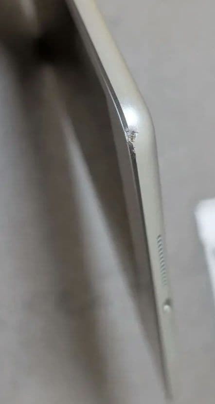 ジャンクApple iPad 第8世代 32GB Wi-FIモデルシルバー 本体