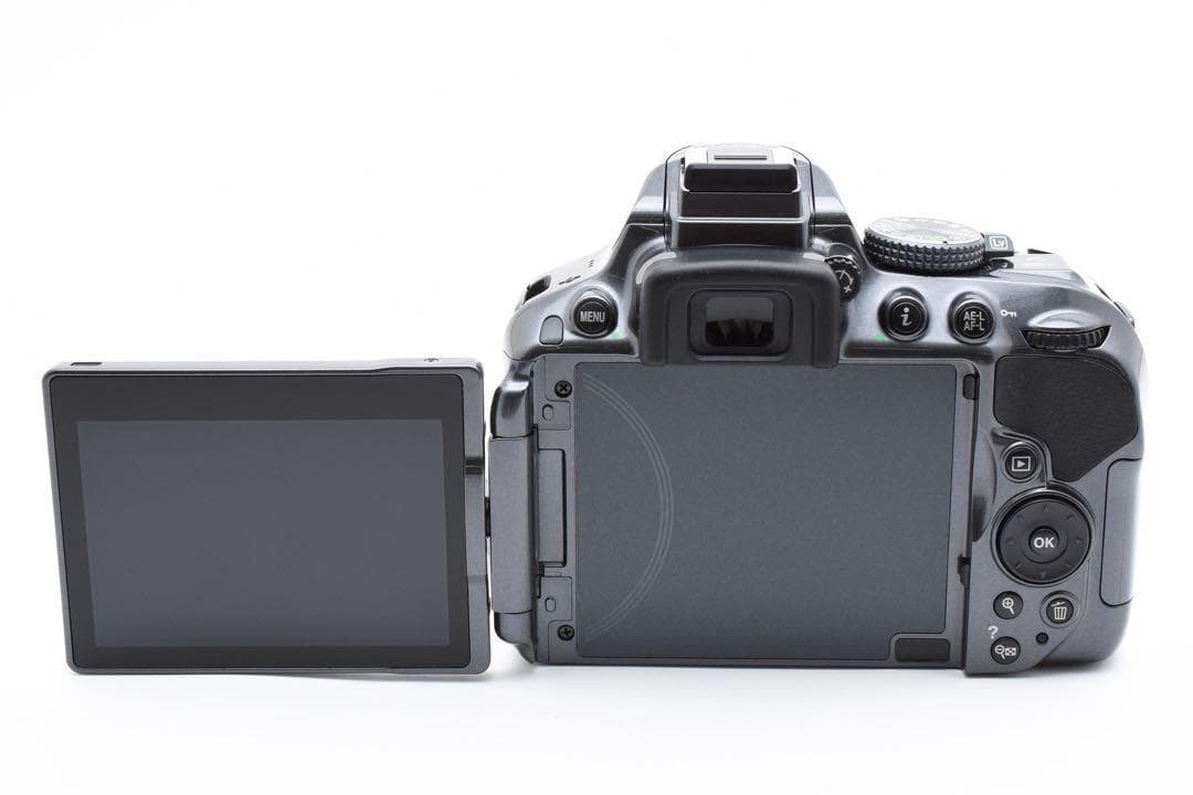 ニコン D5300☆一眼レフカメラ☆S数僅か200回☆Wi-Fi☆グレー