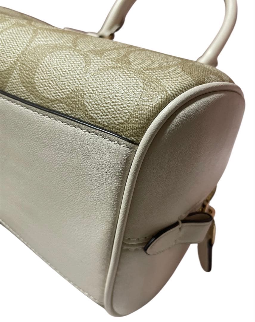 m*k様 ❤️COACH ❤️ショルダーバッグ ベージュ