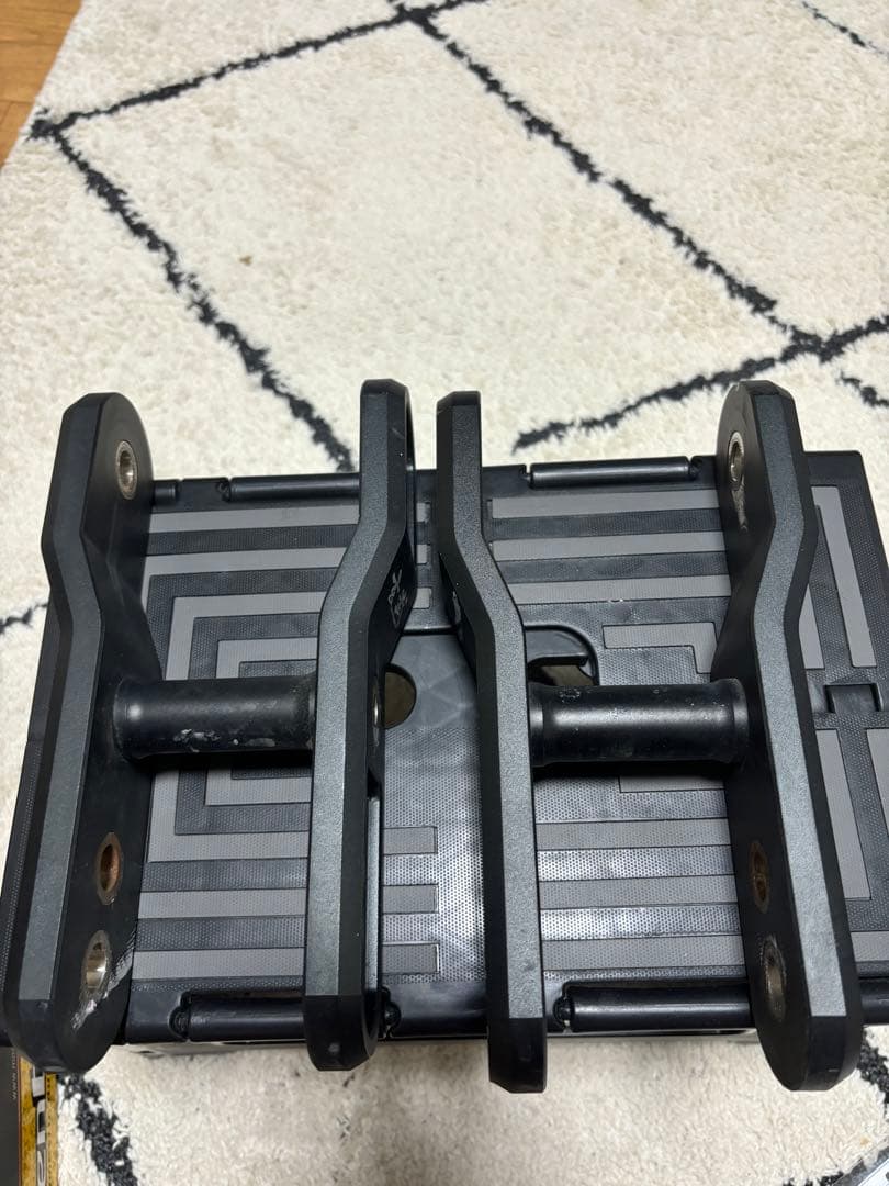 ハイエース　玄武　リフトアップシャックル