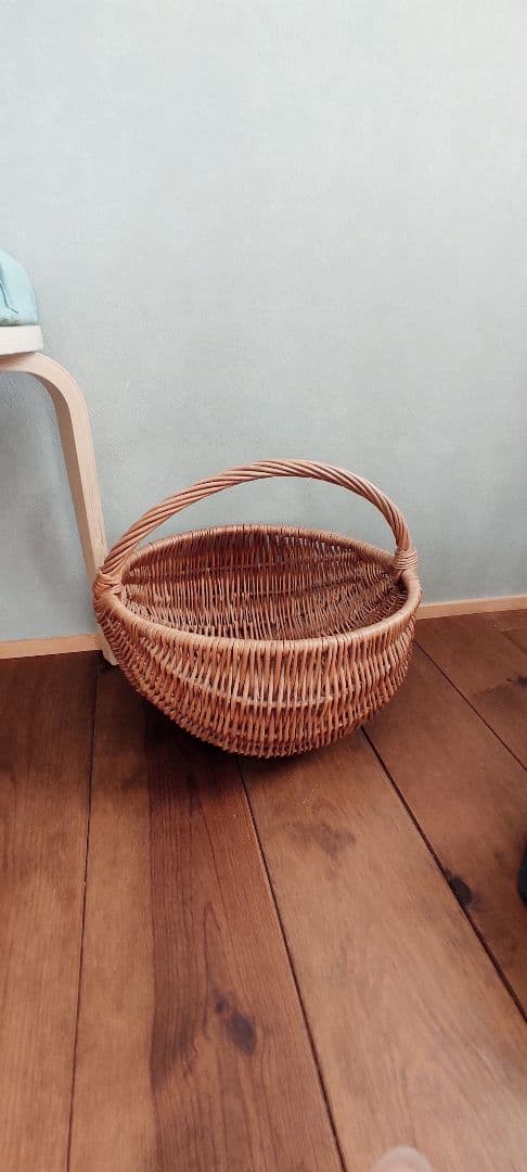 籐製丸型かご　収納かご　大