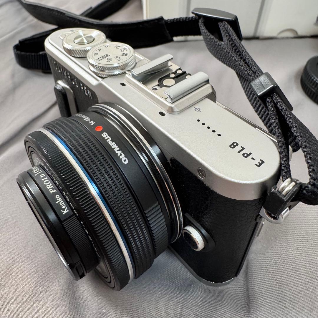 OLYMPUS PEN E-PL8 DK ダブルズームキット　黒　SDカード付