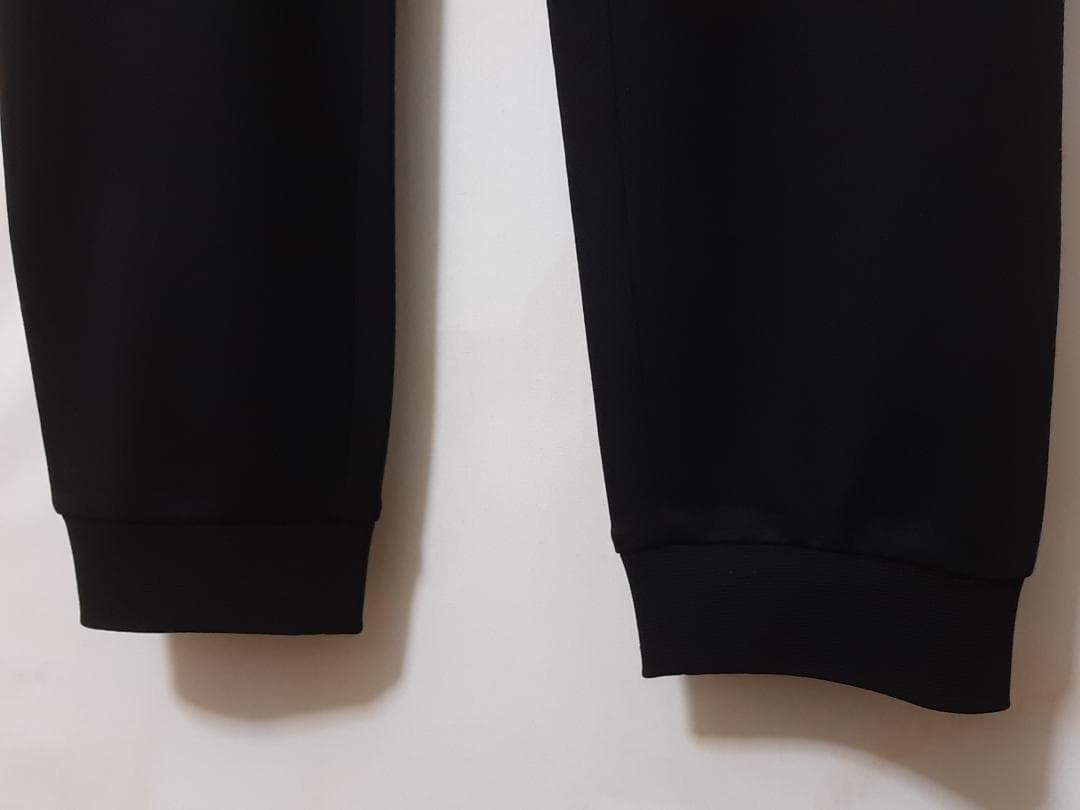 【専用】EA7/アルマーニジュニア　薄手・スウェットパンツ　14A・14歳