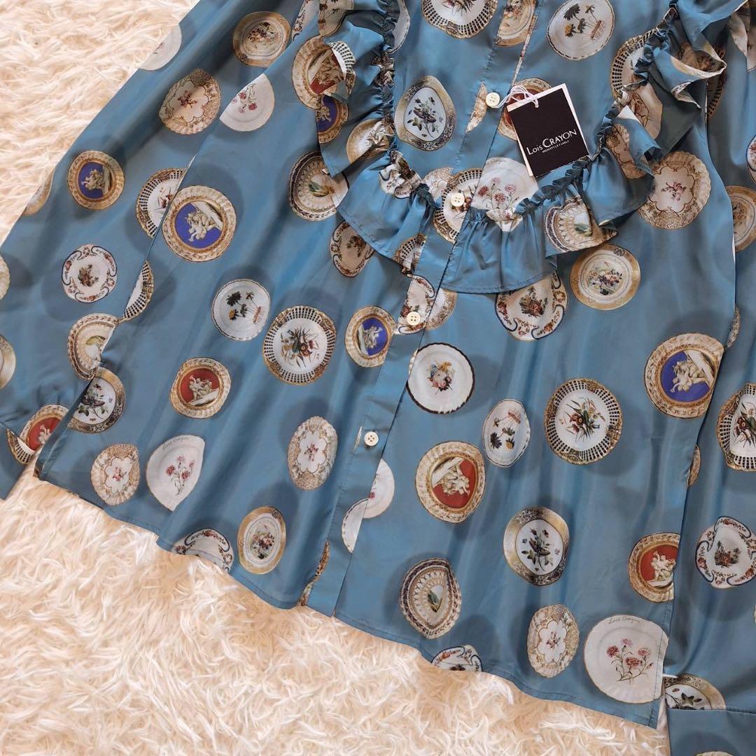 新品タグ付✨希少 ロイスクレヨン ロイヤルプレートブラウス フリル 総柄 M