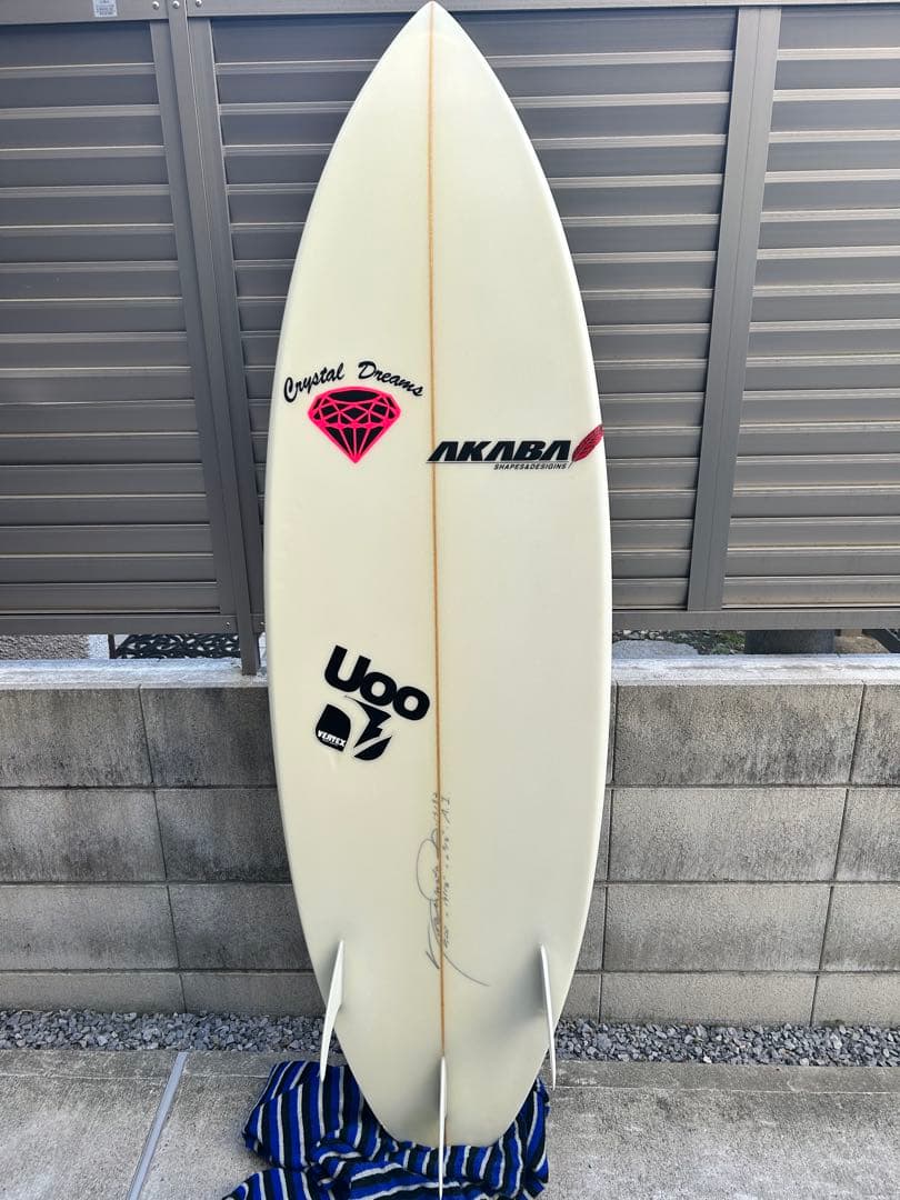 crystaldreamショートボードとウエットスーツ