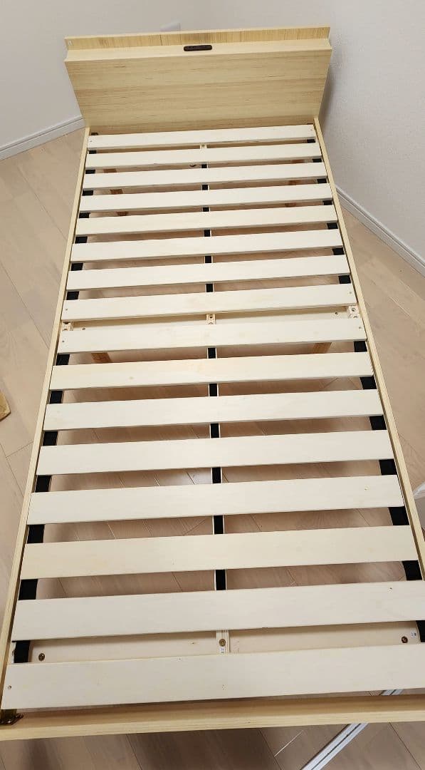 高さ調整可能すのこシングルベッド　ベッドフレームのみ　ナチュラル　TKSB-S