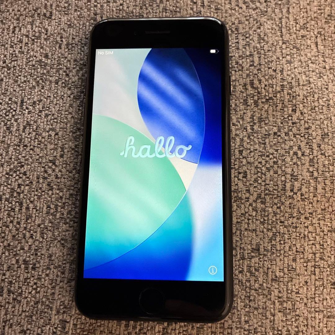 猫*様 iPhone SE2 128GB SIMフリー ブラック　黒