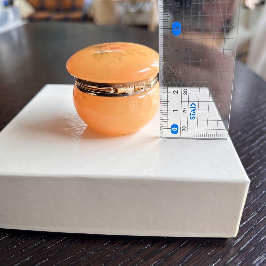 アンティーク　アラバスターバラ模様のオレンジ色アクセサリーケース　２個セット