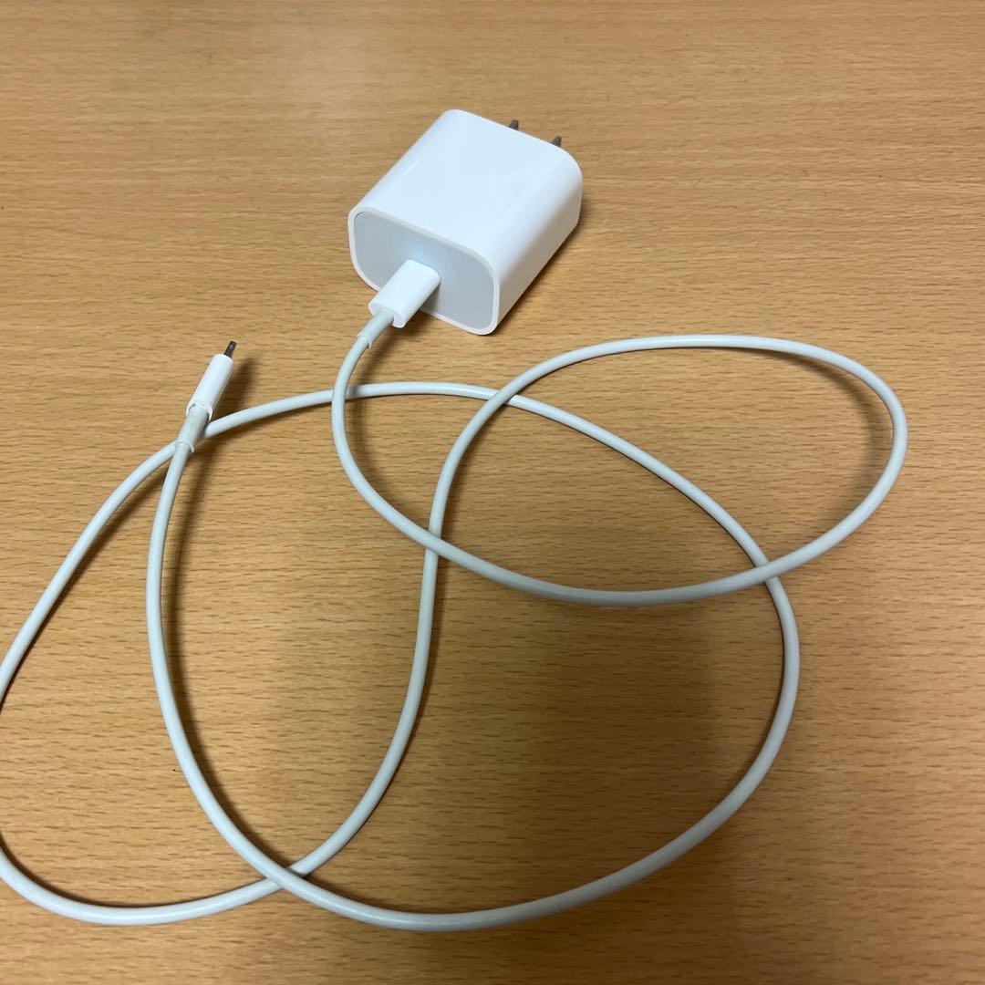 Apple iPad 第9世代シルバー 64GB