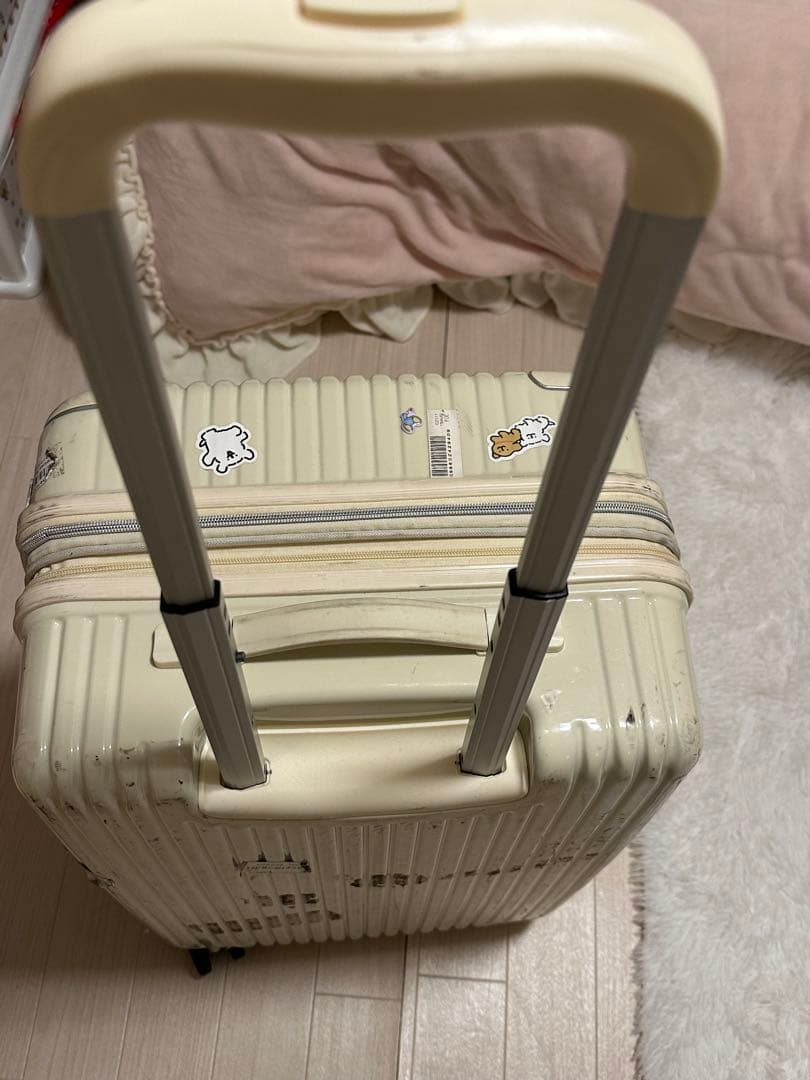 白色スーツケース拡張ファスナー付／鍵2本付属（公開は12/16まで）