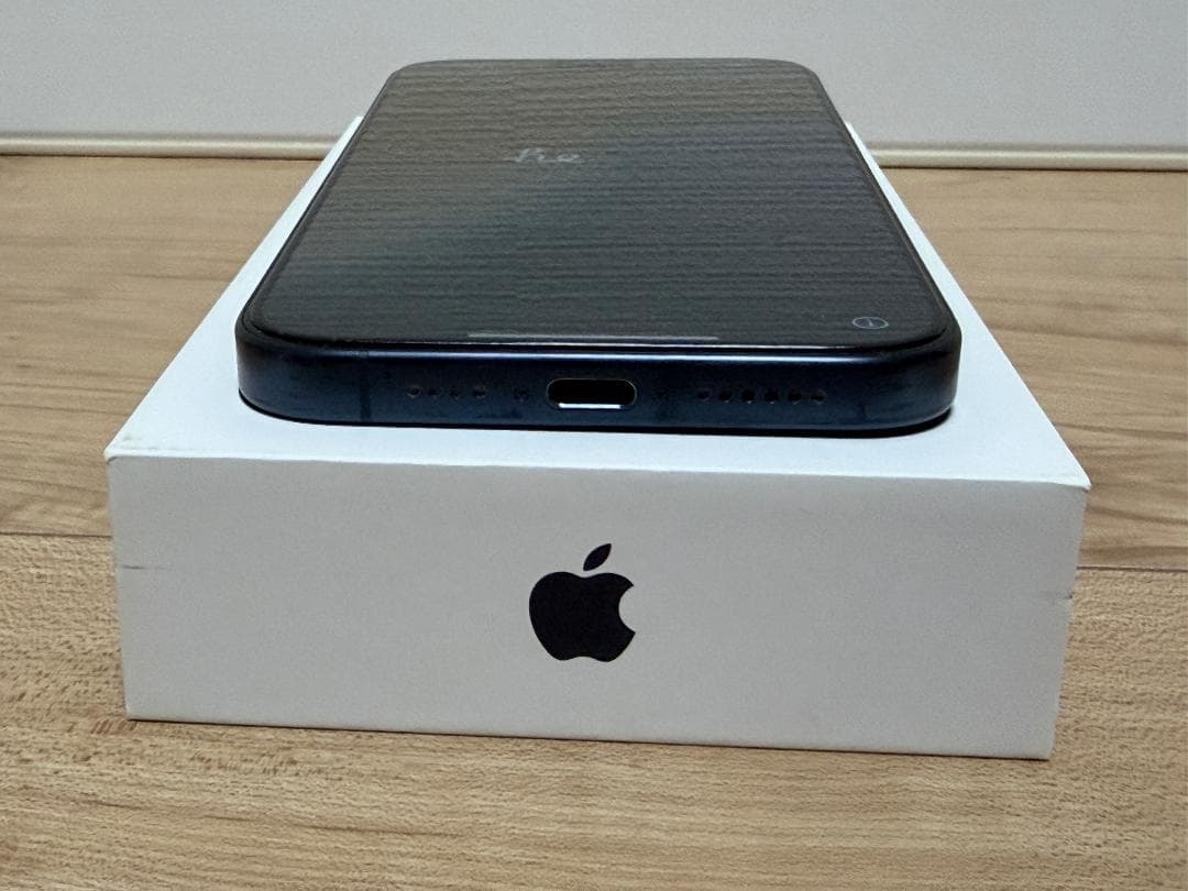 ★ iPhone 15 Pro Max 512G SIMフリー 美品 個人 ★