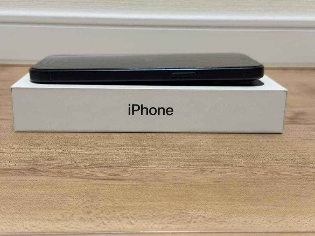 ★ iPhone 15 Pro Max 512G SIMフリー 美品 個人 ★