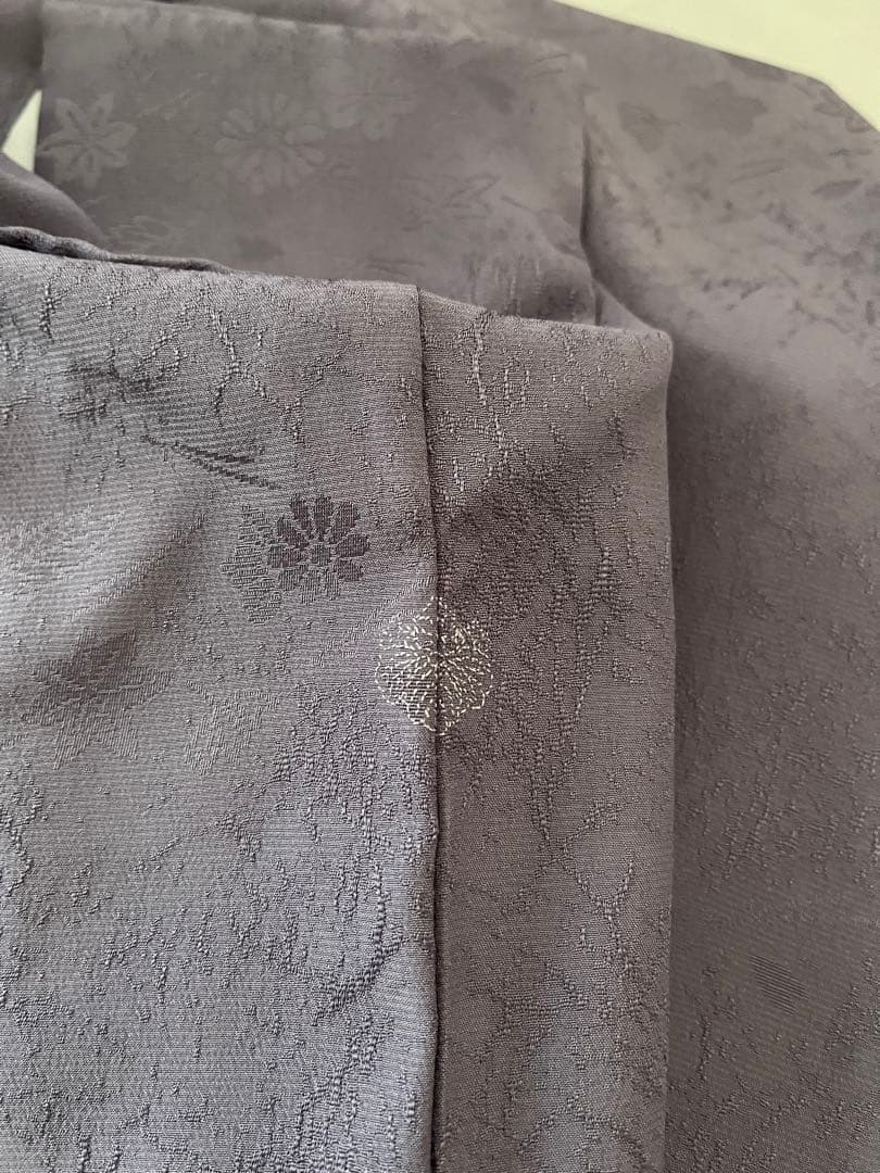 りー ☆ 断捨離中！ ☆ 東レシルック 色無地 薄紫 一つ紋