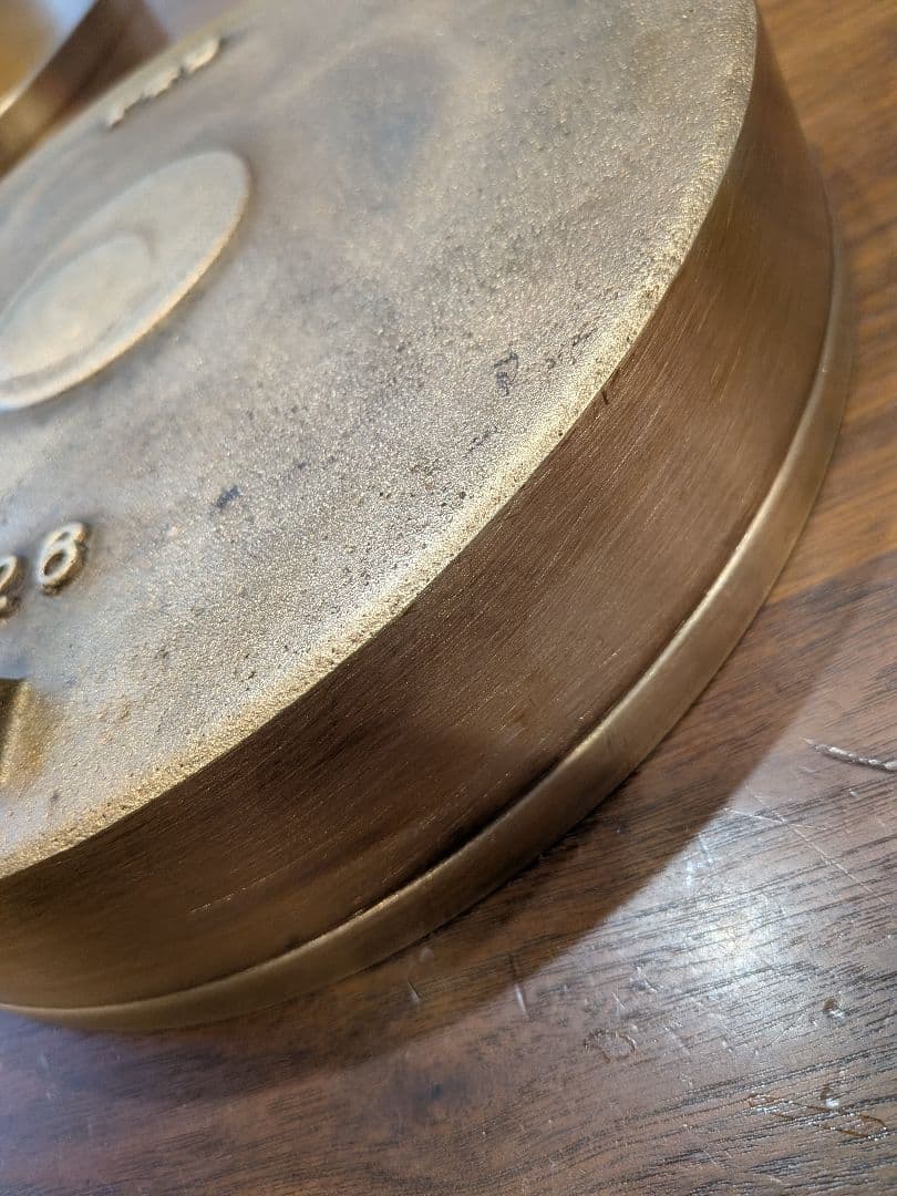 東*北様 砲金鍋1個