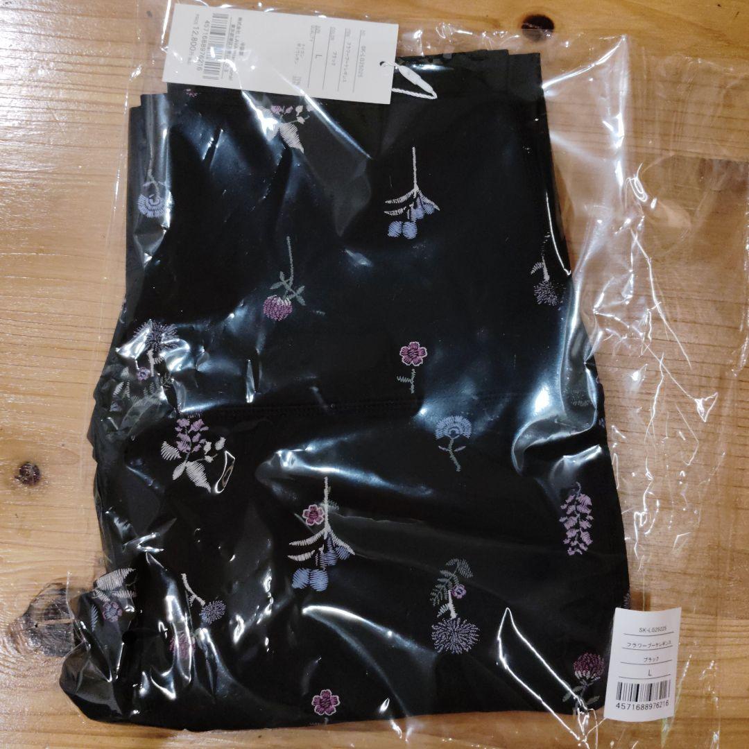 新品未開封【SUKALA】フラワーブーケレギンス　ブラックL