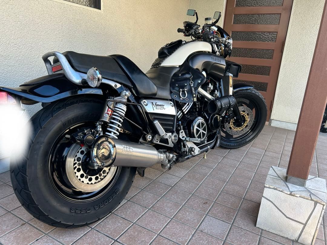 D*n様 WPサスペンション　ホワイトパワー　リアサスペンション　Vmaxから取