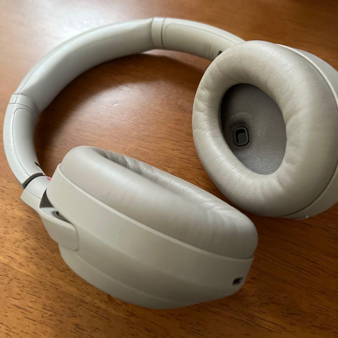 SONY ワイヤレスヘッドホン シルバー