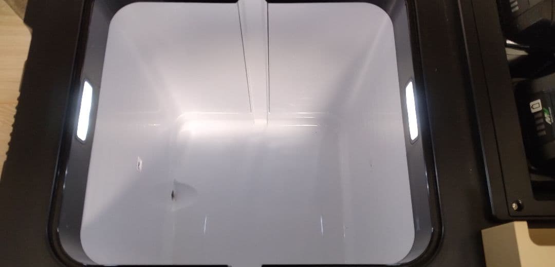 HiKOKI 冷温庫 UL18DC　バッテリー4個付き