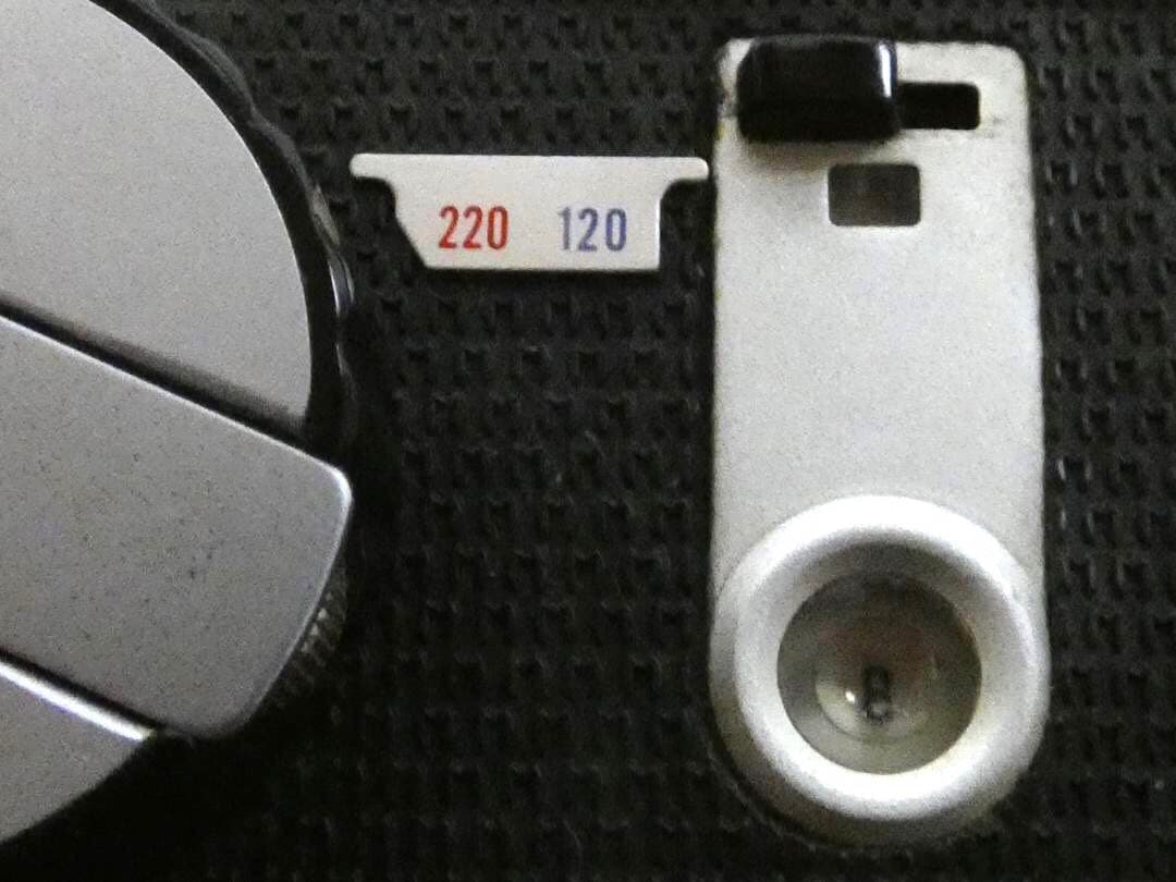 MAMIYA C220 PRO SEKOR 105mm F3.5 二眼レフカメラ