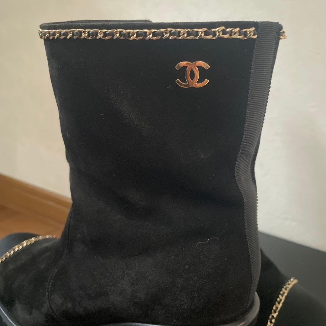 CHANEL 黒　スエード　ショートブーツ