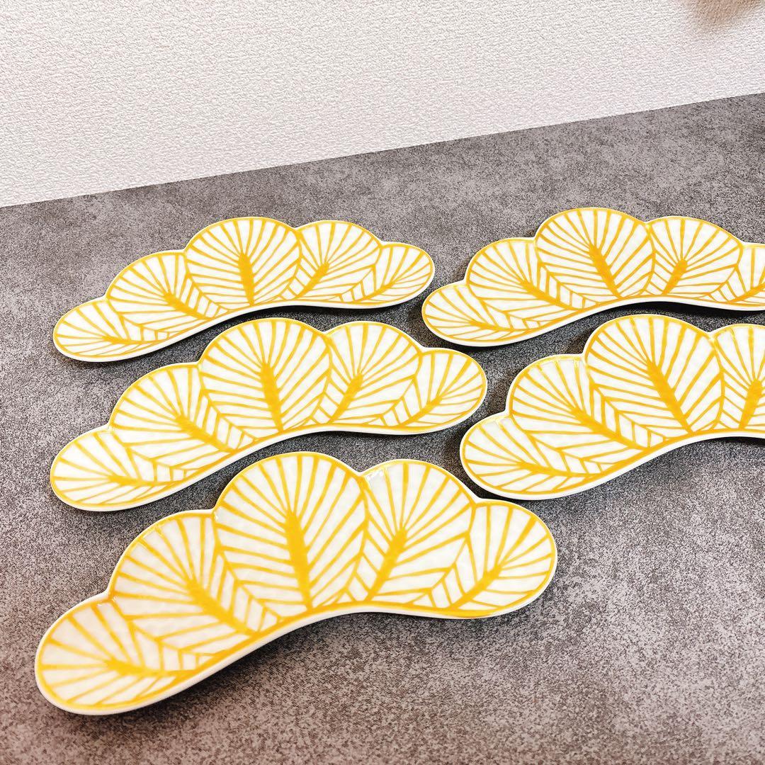 有田焼　幸楽窯　錦金松葉形前菜皿　白金　5点セット