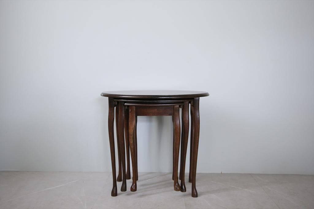 英国アンティーク猫脚ネストテーブル3台/木製机/サイドテーブル(92-238)