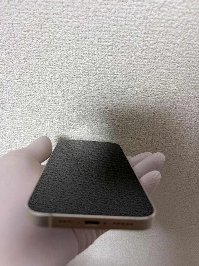 ま*ぬ様 iPhone 13 スターライト256GB（SIMフリー・残債なし）