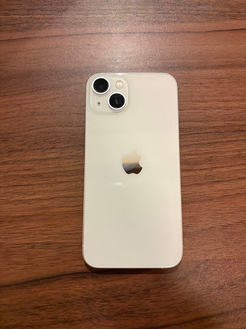 iPhone 13 ホワイト TORRASのケース付き