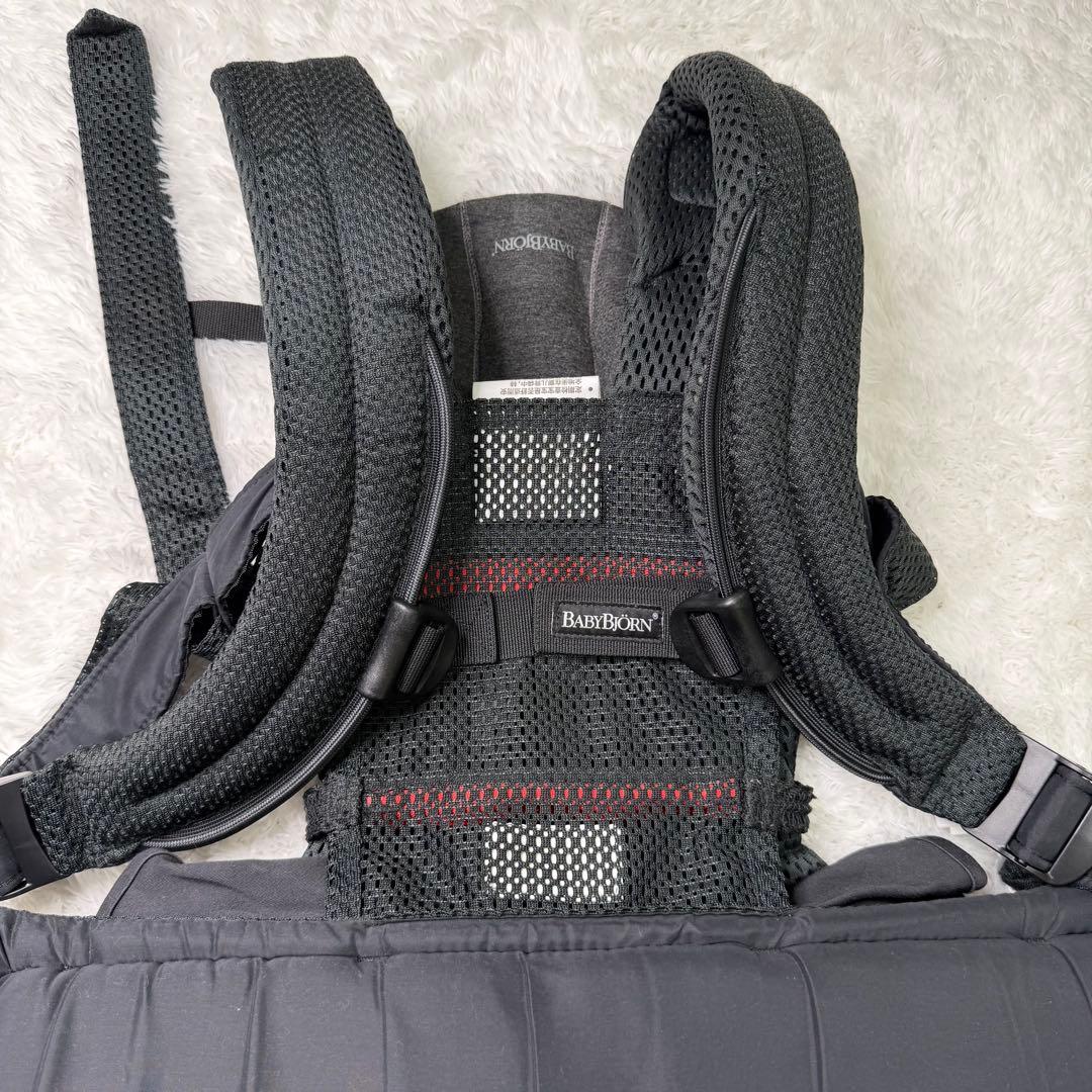 美品 ベビービョルン 抱っこ紐 ハーモニー メッシュ ブラック