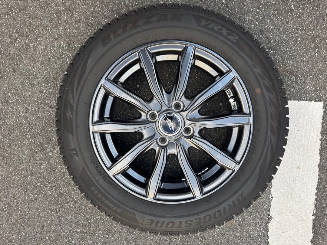 アクア　スタッドレスタイヤ③　15インチホイールセット　175/65R15