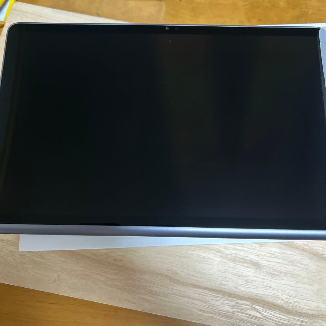 未使用品　Lenovo Tab Plus タブレット