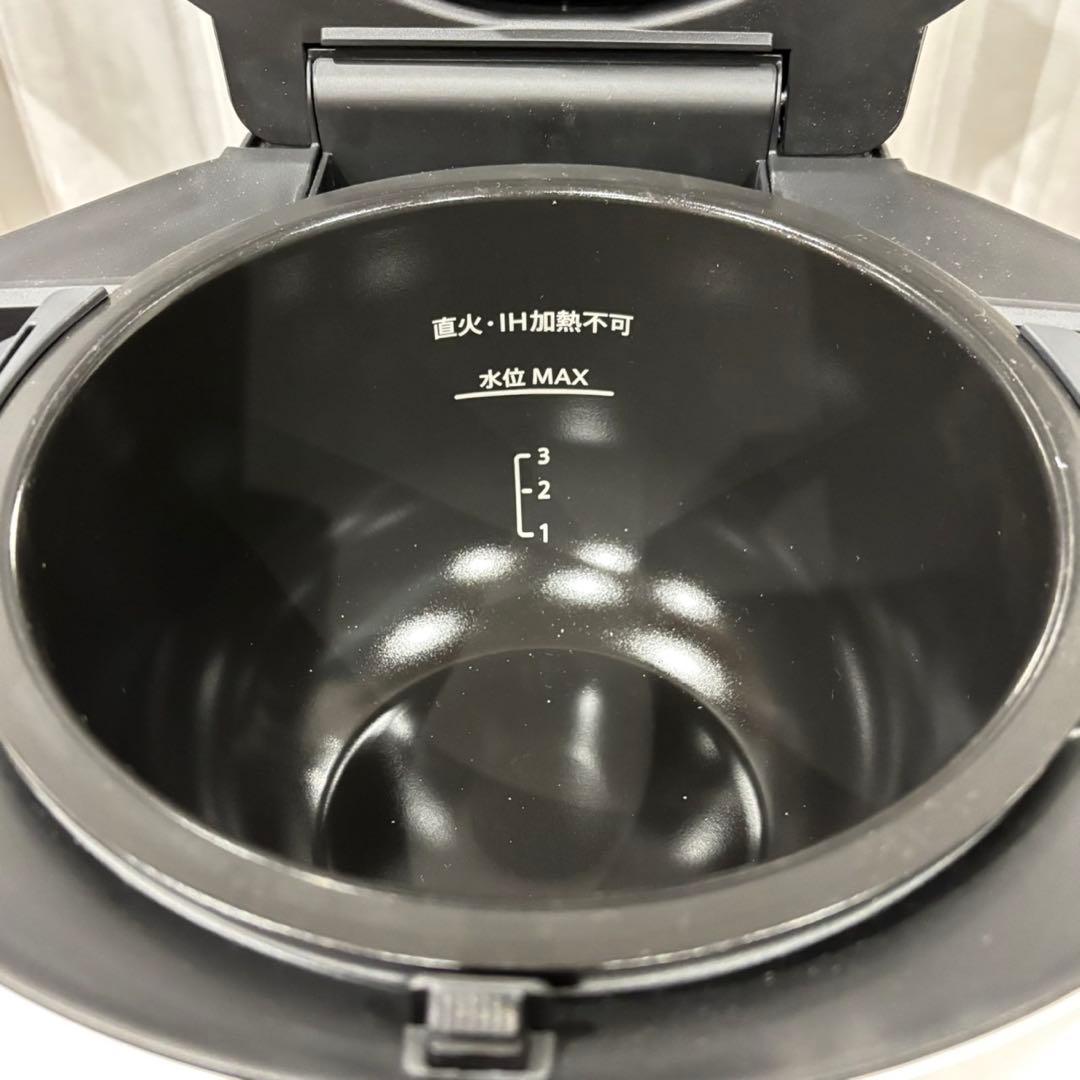 【新品未使用】22年製 シャープ ヘルシオ ホットクック KN-HW16G-W