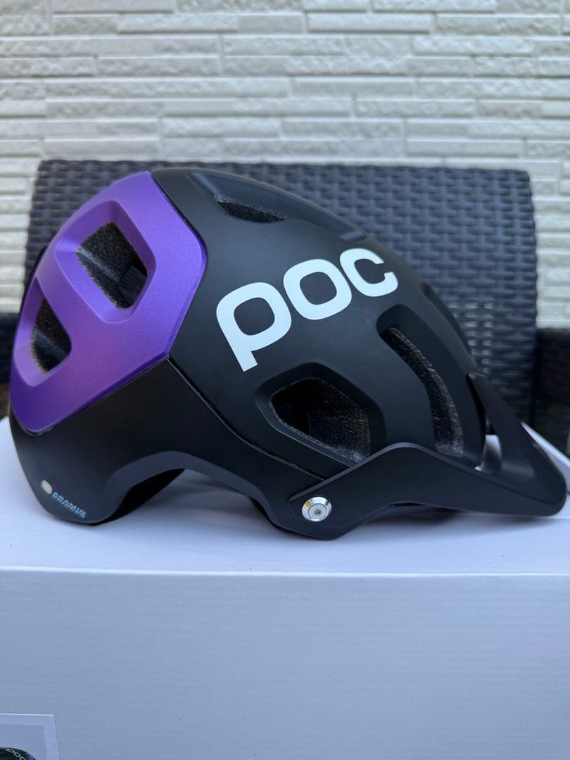 POC Tectal Race ヘルメット Mサイズ ブラック/パープル