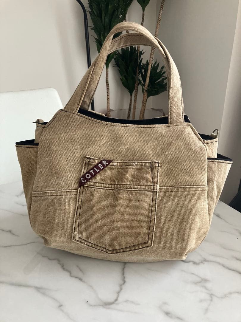 895 tatdwtg大きめデニムリメイクバック　ハンドメイド2点