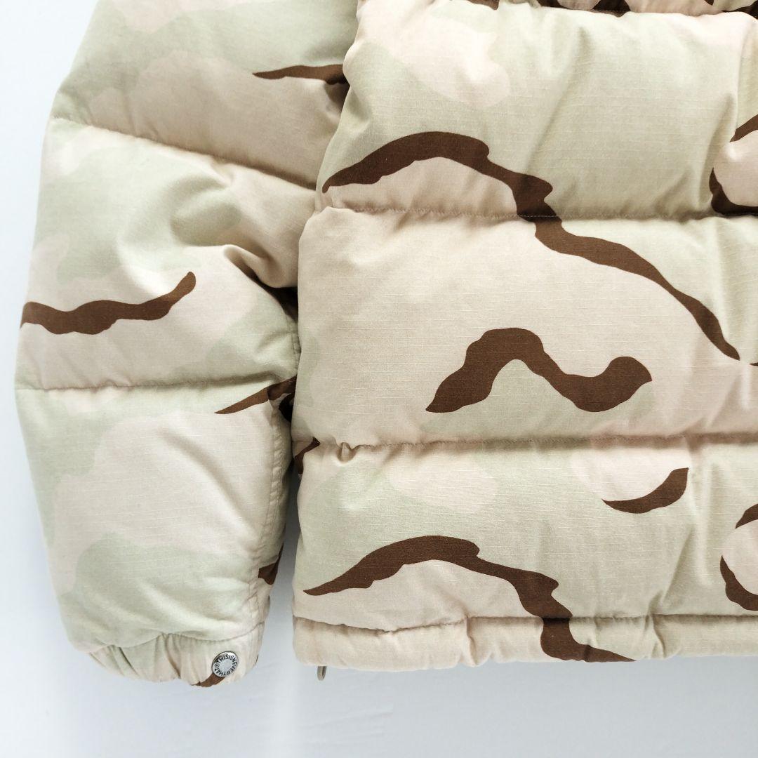 美品 ディスイズネバーザット ダウンジャケットカモフラ【Ｌ】