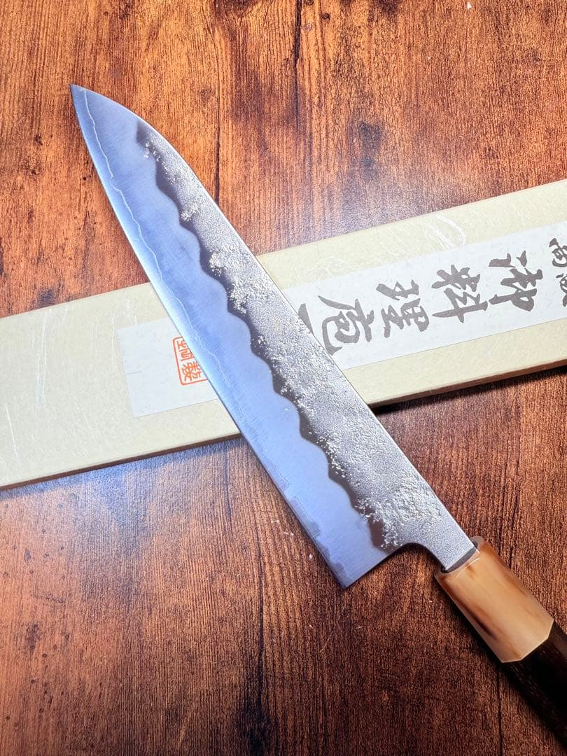 助松　和牛刀 包丁　7寸　銀三鋼　梨地　紫檀白水牛八角柄