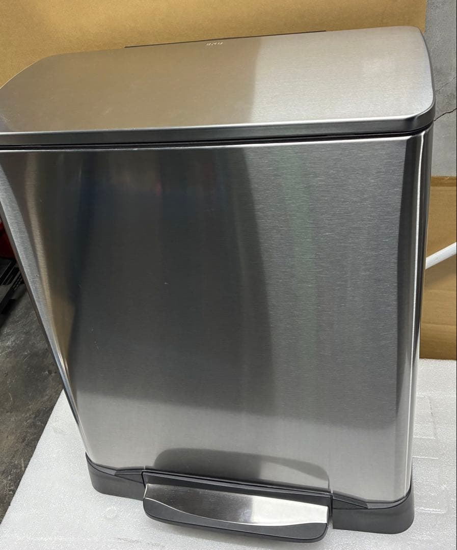 EK0 ステンレススチール ペダル式ごみ箱 28L + 18L