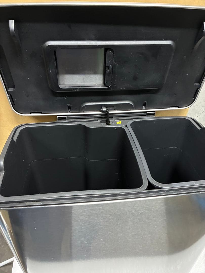 EK0 ステンレススチール ペダル式ごみ箱 28L + 18L