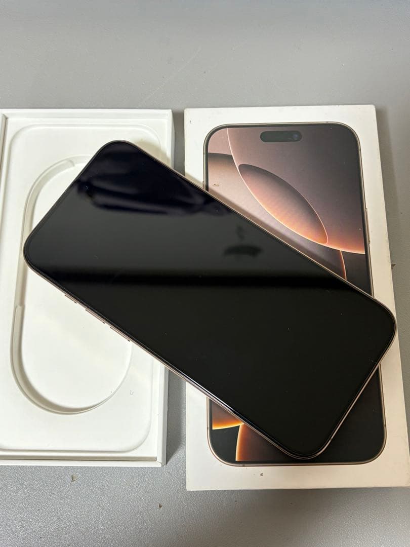 極美品 iPhone16 Pro Max 512GB デザートチタニウム