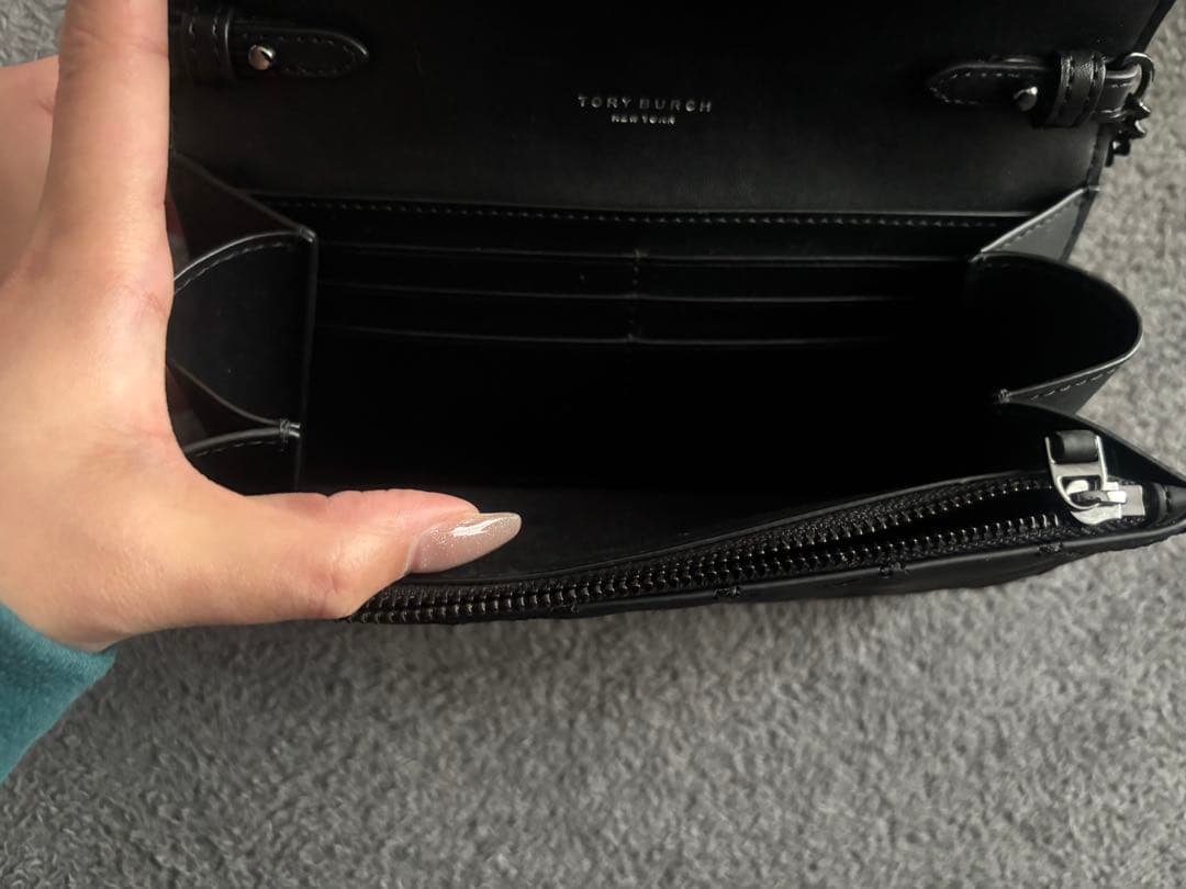 オ*リ様 Tory Burch マットブラック チェーンウォレット ショルダーバ