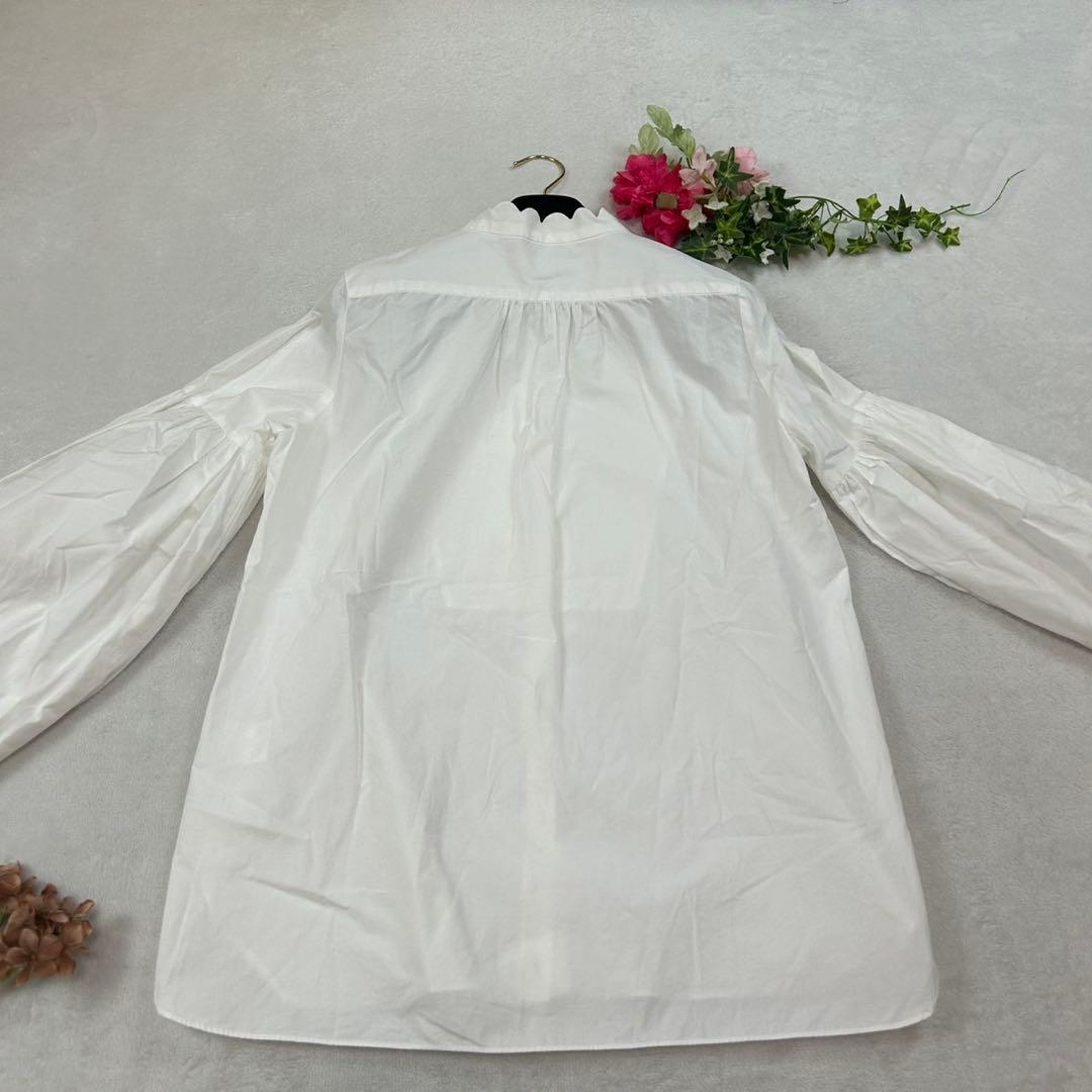 K41 M ケイナリタ スカラップパフスリーブ ブラウス ホワイト レディース