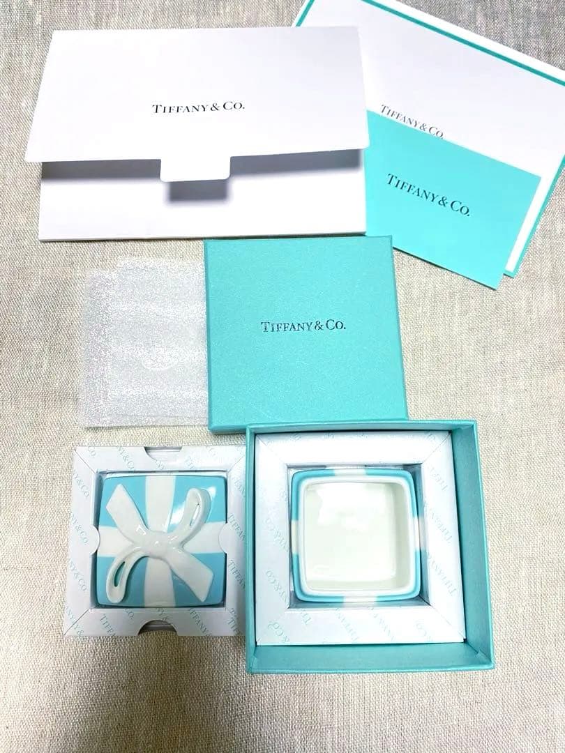 【新品未使用】正規品★ティファニー ミニ ブルー ボウ ボックス 小物入れ陶器
