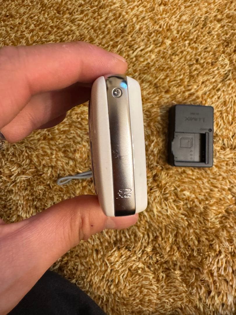 動作確認済み　LUMIX DMC-S1 ホワイト コンデジ　デジカメ