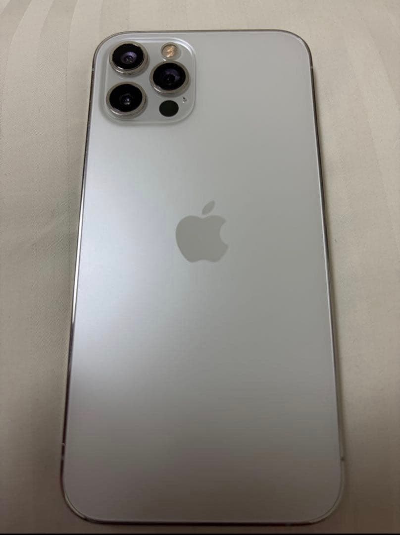iPhone12 Pro シルバー