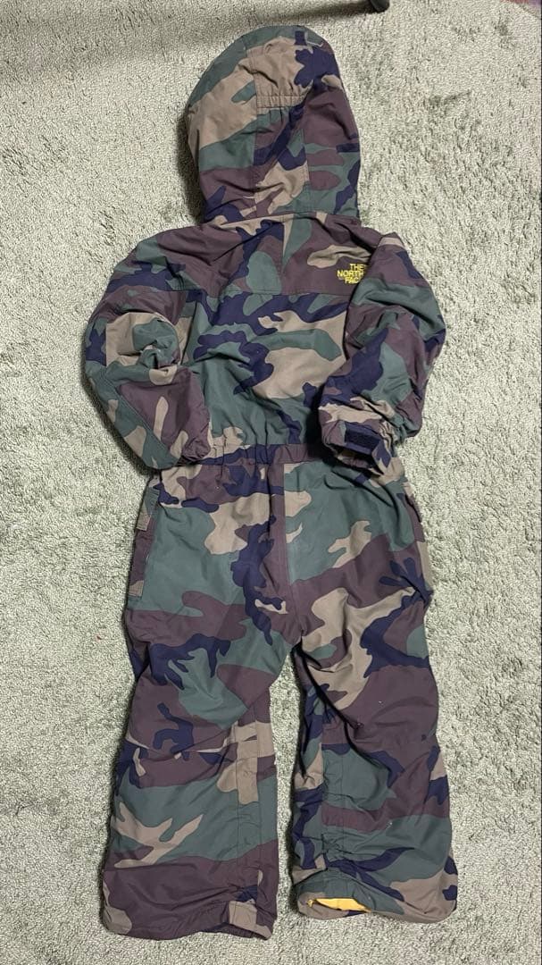 ※ miyamo さん専用※The North Face迷彩スキーウェア　110